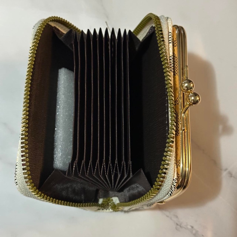 Mini Wallet - Picture 6 of 7
